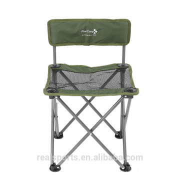 Klapptisch und Stuhl aus Kunststoff im modernen Design für Camping im Freien